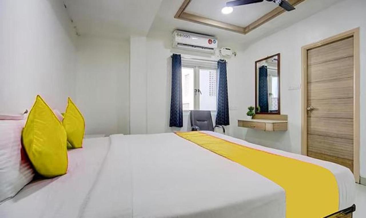 Fabexpress I5 Boutique Hotel Ченай Екстериор снимка